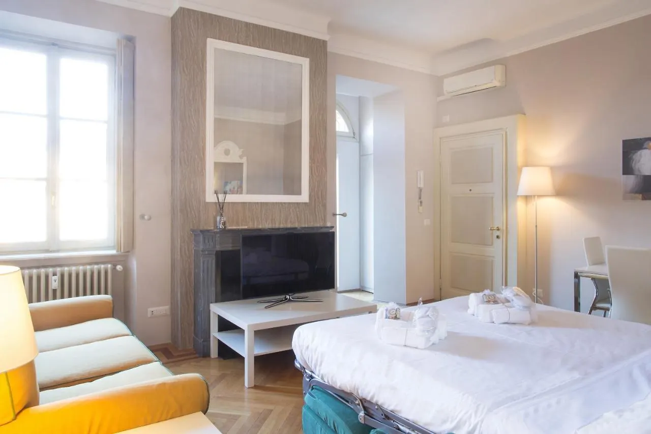Apartment Suitelowcost Spiga Milan