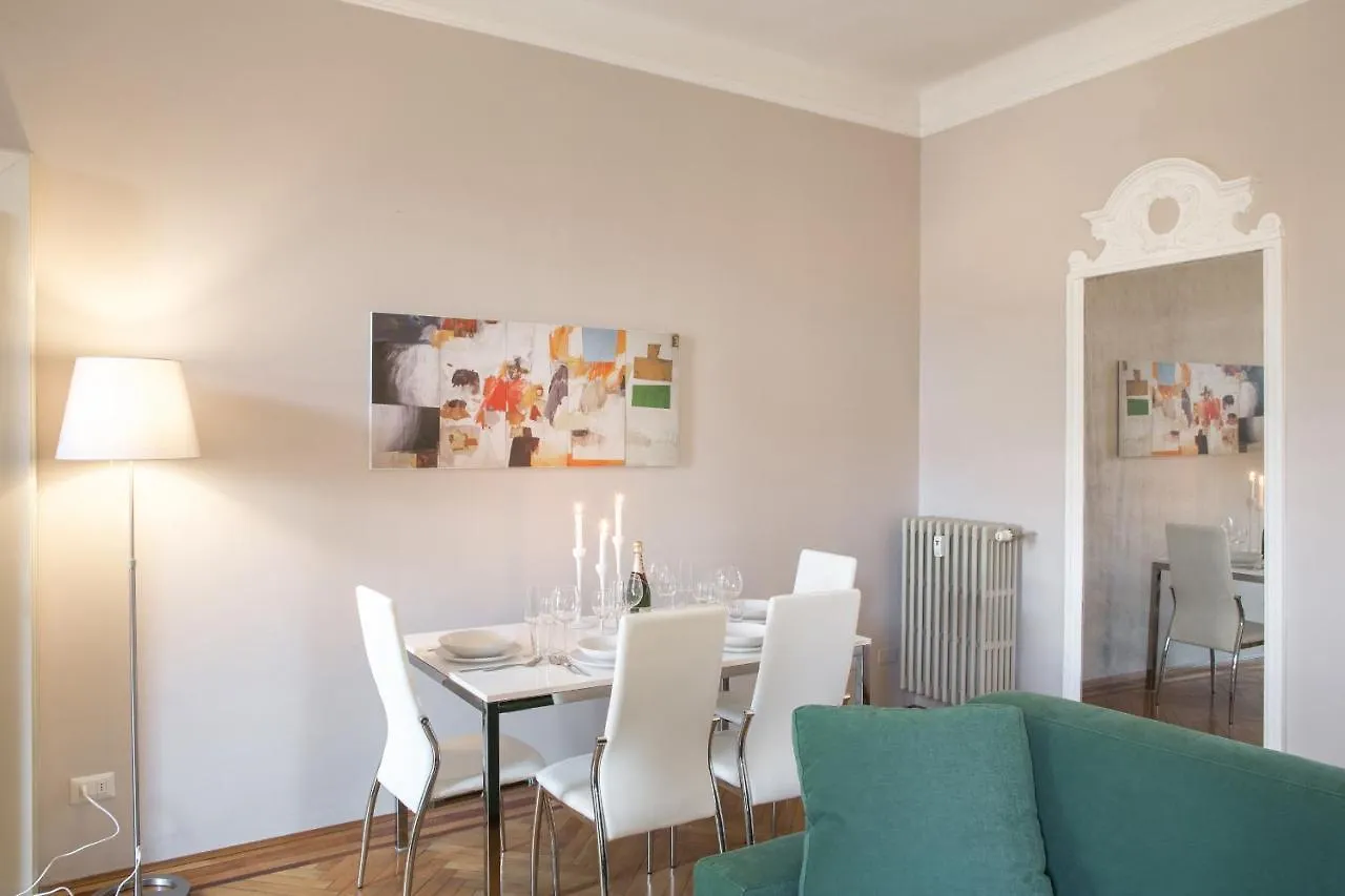 Apartment Suitelowcost Spiga Milan