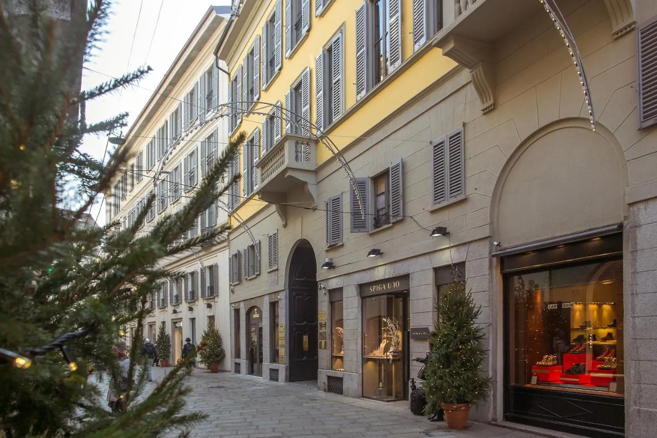 Suitelowcost Spiga Milan